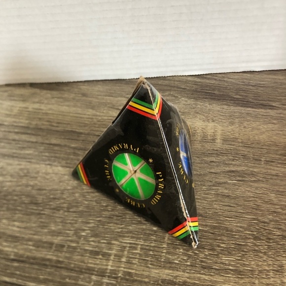 Vtg NOS Rubics Pyramid Game - Picture 4 of 6